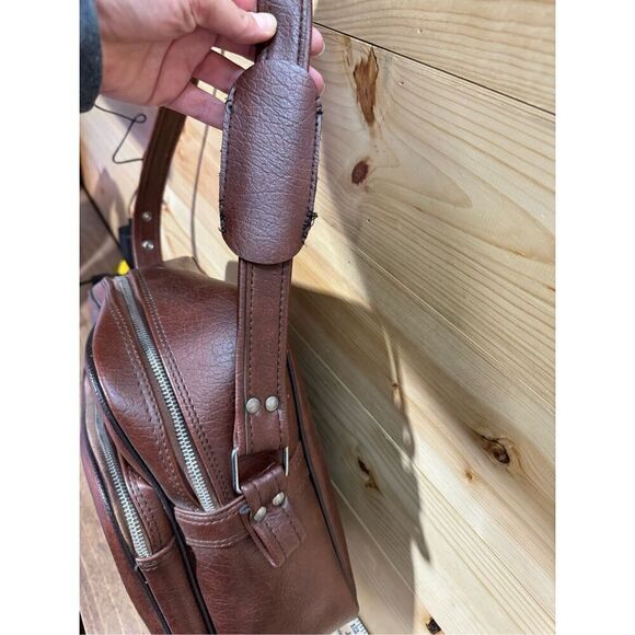 Interpur 1980s Carry On Luggage Weekender Bag Vintage Brown Vinyl Travel Tote Le - Picture 9 of 13